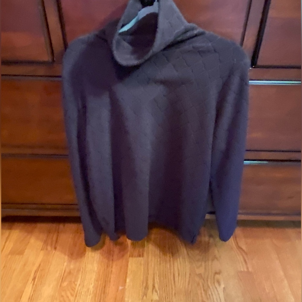 Women's black fleece turtle neck